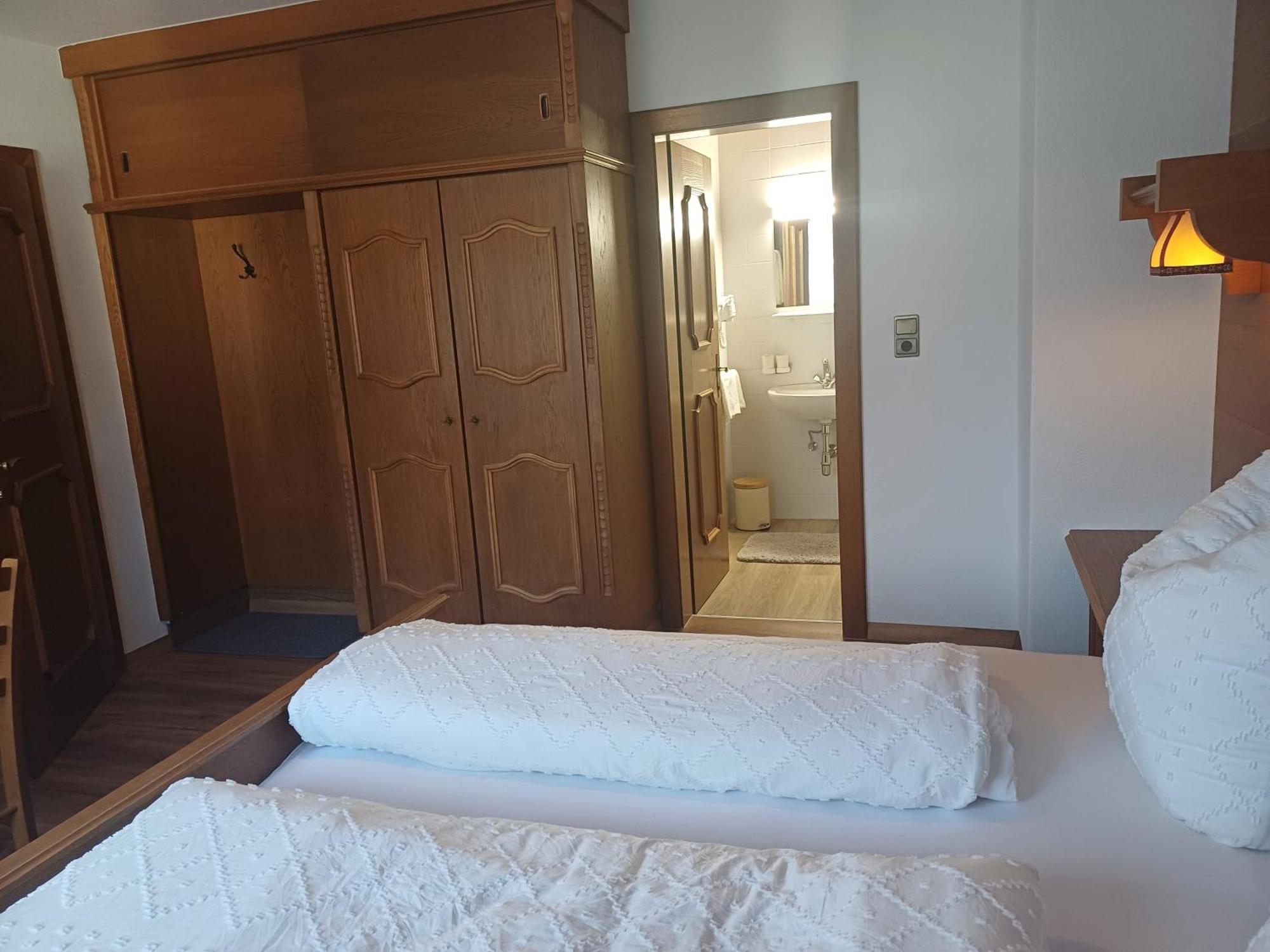 Gaestehaus Berta Zell am Ziller Zimmer foto