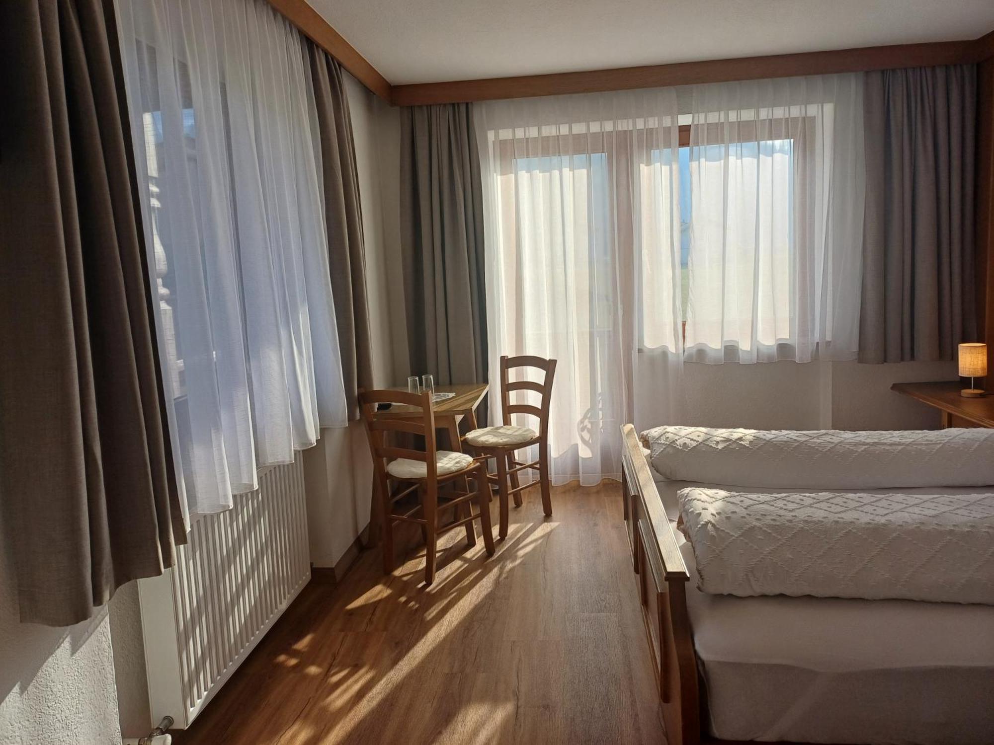 Gaestehaus Berta Zell am Ziller Zimmer foto