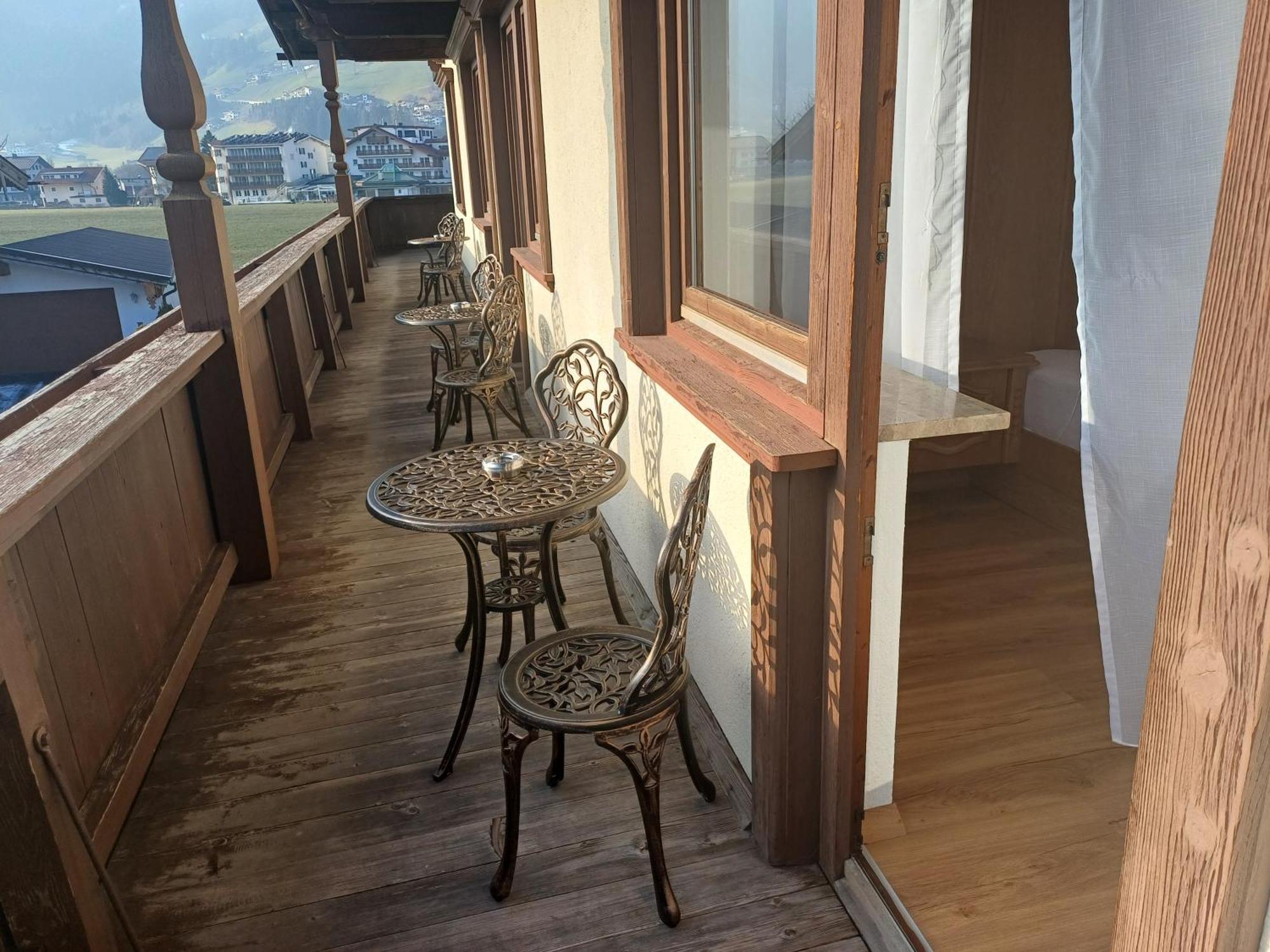 Gaestehaus Berta Zell am Ziller Zimmer foto
